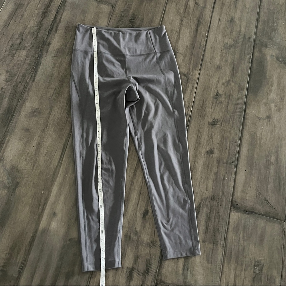 Girlfriend Collective Compressive Gray Leggings - Size Medium - Picture 11 of 14